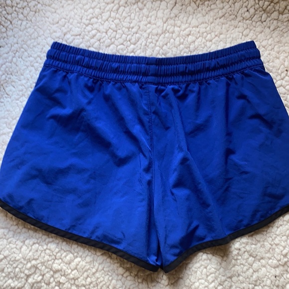 Under Armour  short - Picture 4 of 5